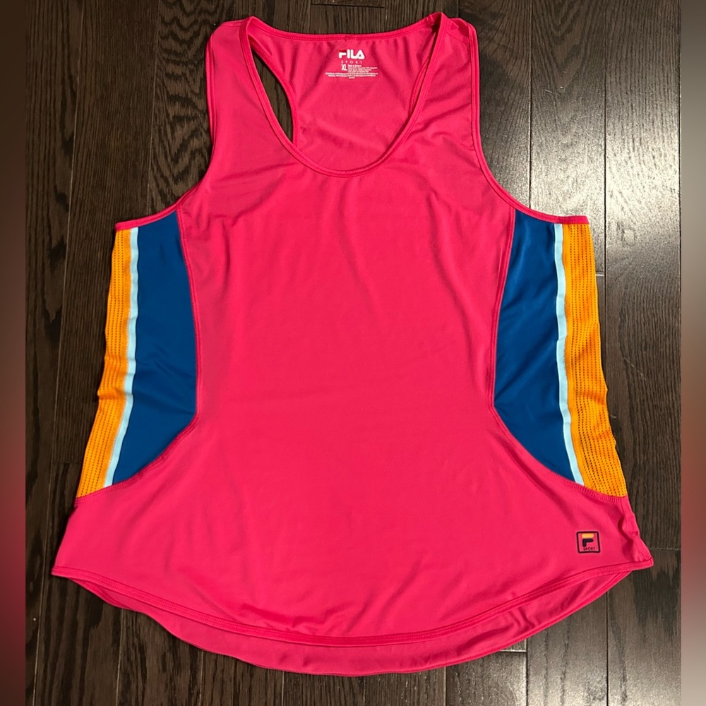Women’s Fila tank XL